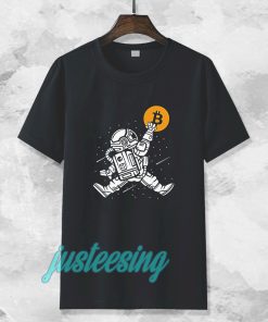 Bitcoin to The Moon Spaceman T-Shirt TPKJ3