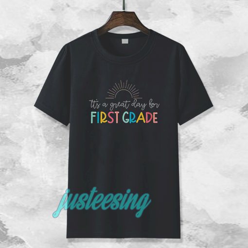 First Grade Teacher Short Sleeve T-shirt TPKJ3